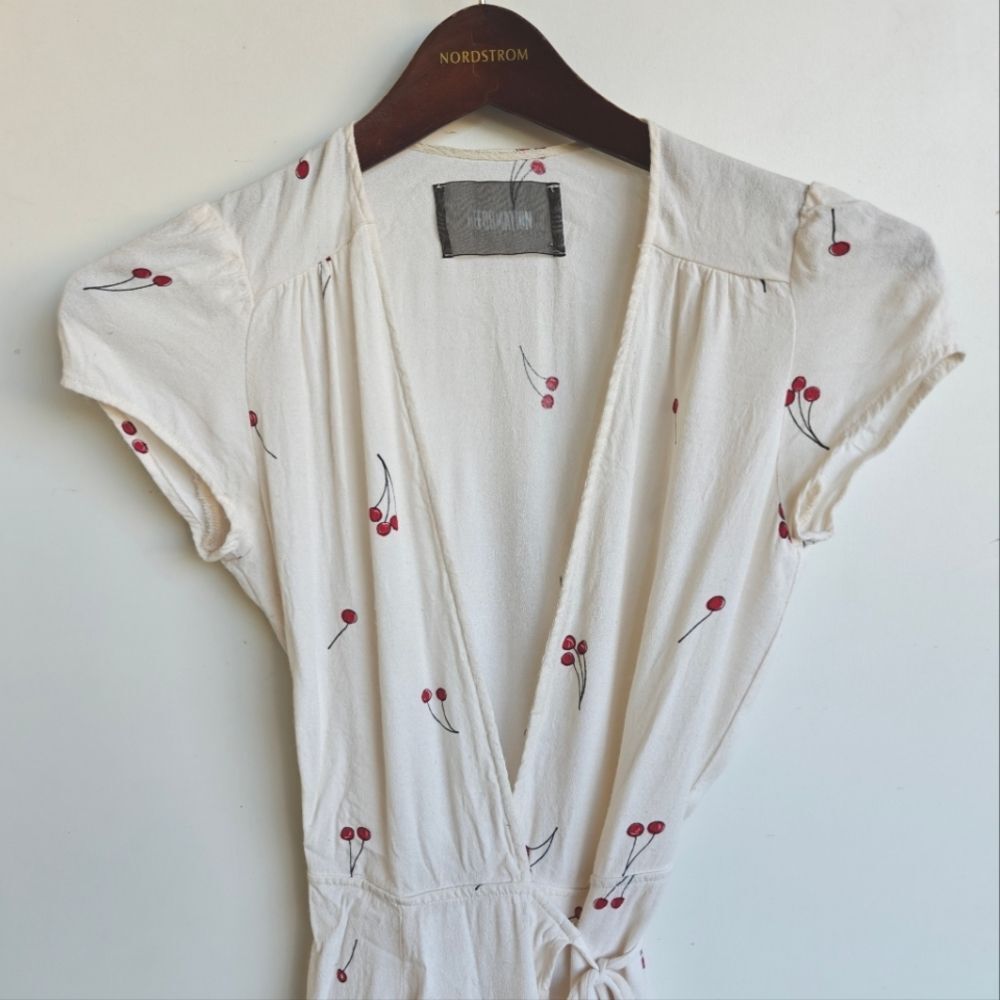 Reformation Raquel Tart Cherry Wrap Dress Size XS Ivory Cream Red - Picture 4 of 14